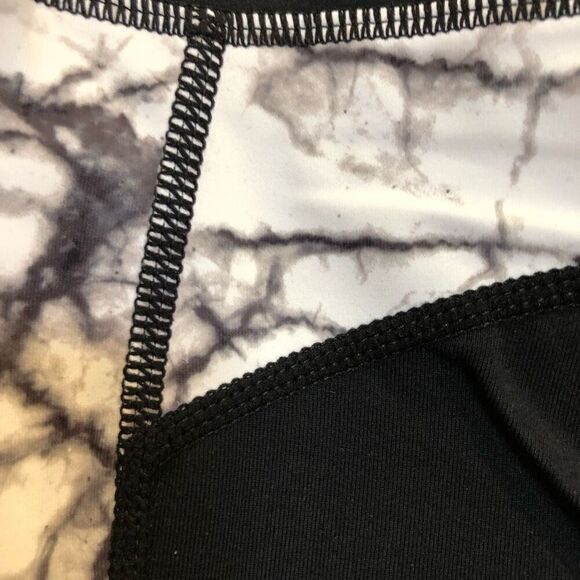 FITWEAR FASHION - NWT- L Sz 8 Black & Marbled Leggings. Super Soft & Sculpting - Picture 14 of 15